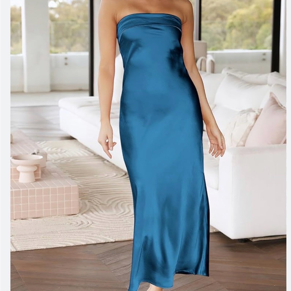 Elegant Strapless Teal Dress
